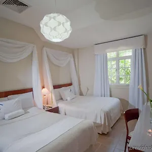 4* מלון Hodelpa Caribe Colonial